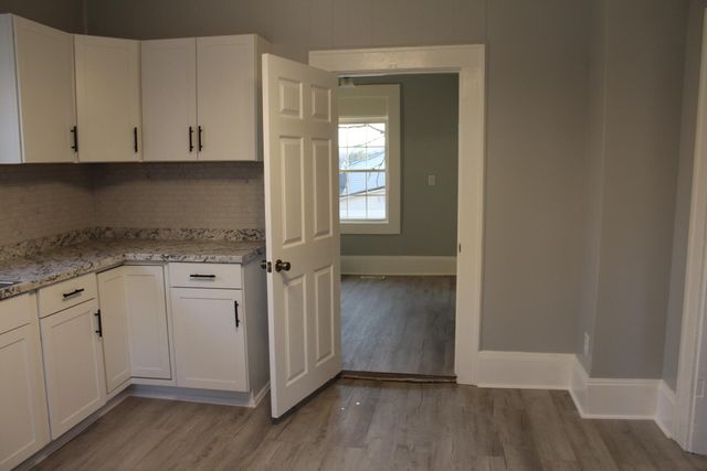 821 12th ST, Roanoke, VA 24017