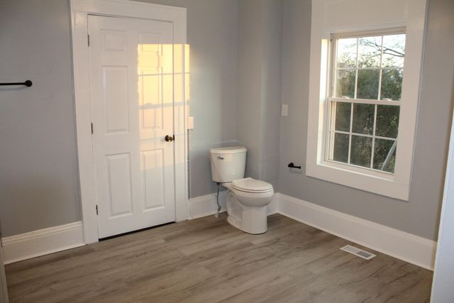 821 12th ST, Roanoke, VA 24017