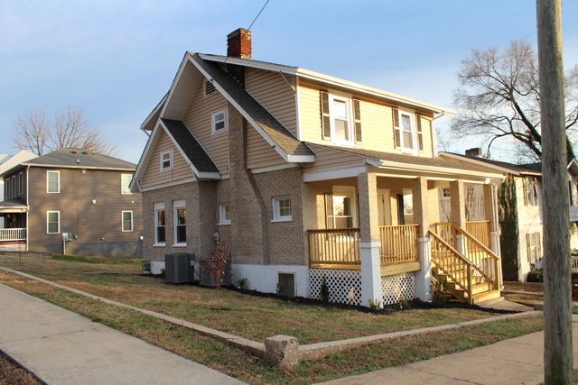 821 12th ST, Roanoke, VA 24017