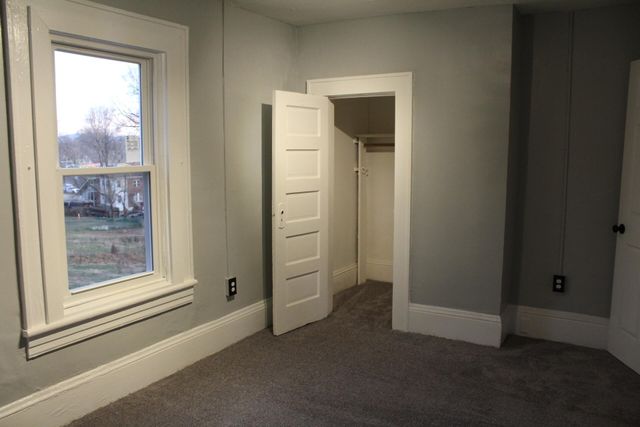 821 12th ST, Roanoke, VA 24017