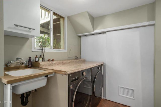 1425 E Palmer Avenue, Glendale, CA 91205