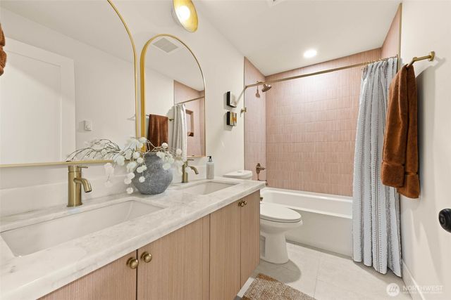 15505 62nd Place NE, Kenmore, WA 98028