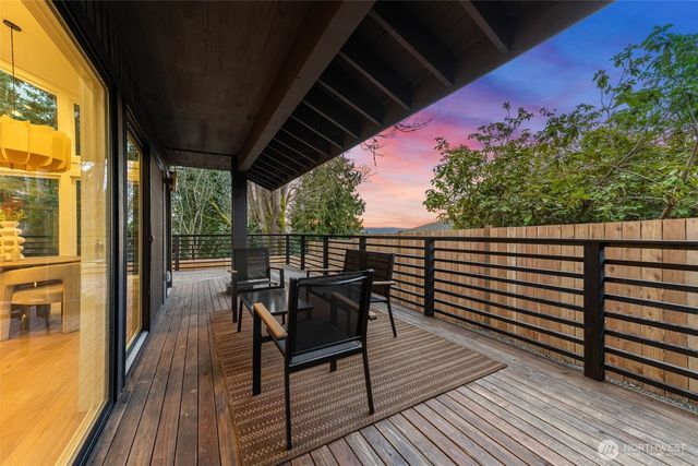 15505 62nd Place NE, Kenmore, WA 98028