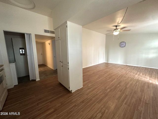 10362 W OAKMONT Drive, Sun City, AZ 85351