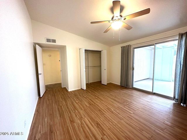 10362 W OAKMONT Drive, Sun City, AZ 85351