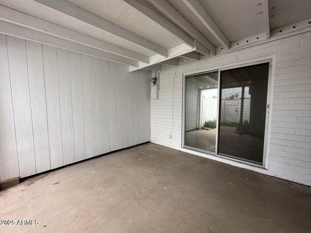 10362 W OAKMONT Drive, Sun City, AZ 85351