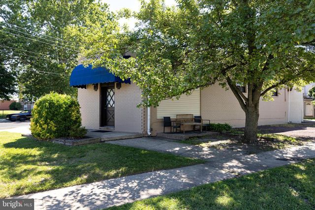 654 E ATLANTIC AVE, Laurel Springs, NJ 08021