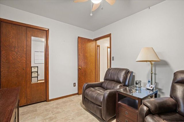 227 Hine AVENUE, Waukesha, WI 53188