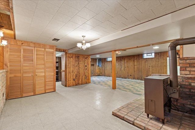227 Hine AVENUE, Waukesha, WI 53188