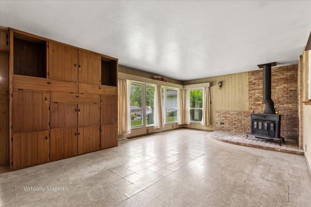 227 Hine AVENUE, Waukesha, WI 53188