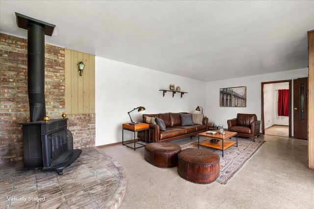 227 Hine AVENUE, Waukesha, WI 53188