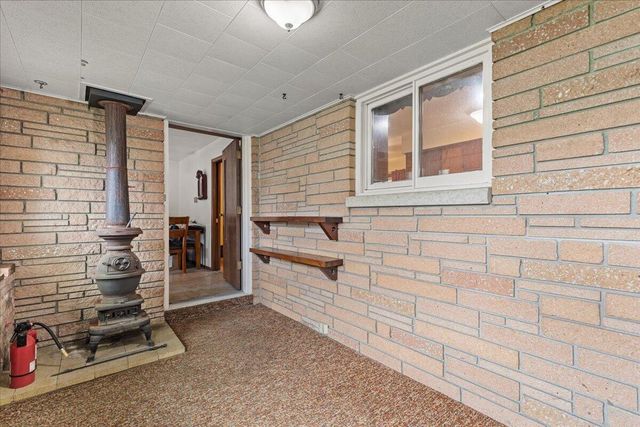227 Hine AVENUE, Waukesha, WI 53188