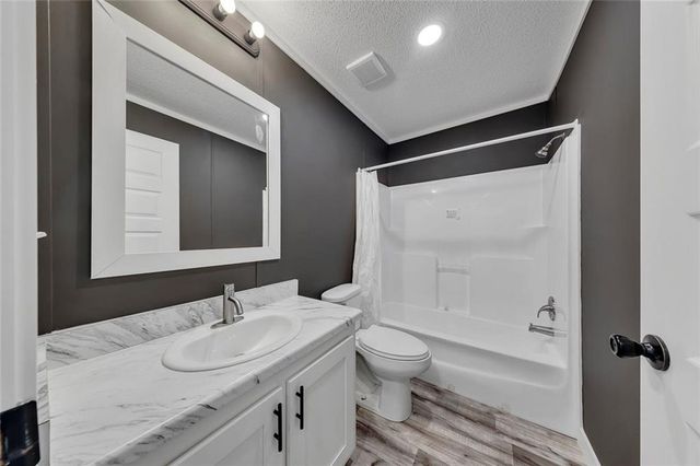 122 HDR Drive, Maysville, GA 30558