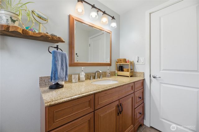 8414 Leona Way SW, Lakewood, WA 98499