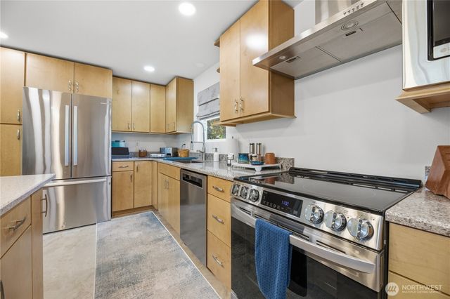 8414 Leona Way SW, Lakewood, WA 98499
