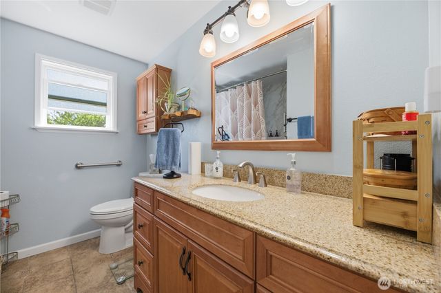 8414 Leona Way SW, Lakewood, WA 98499