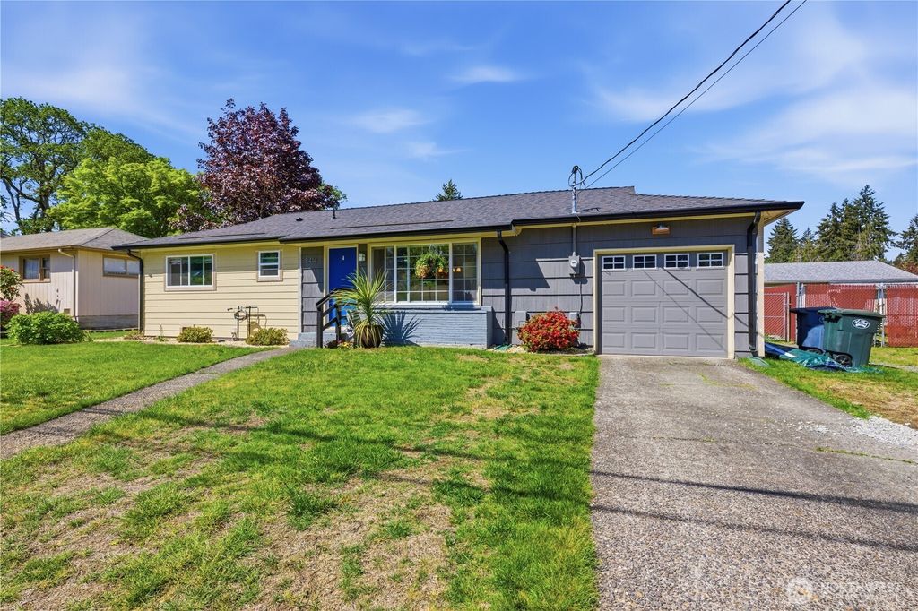 8414 Leona Way SW, Lakewood, WA 98499