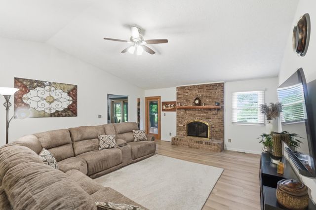 1423 Boone Aire Road, Florence, KY 41042