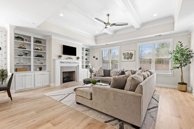 215 PIERPONT CT, Piperton, TN 38017