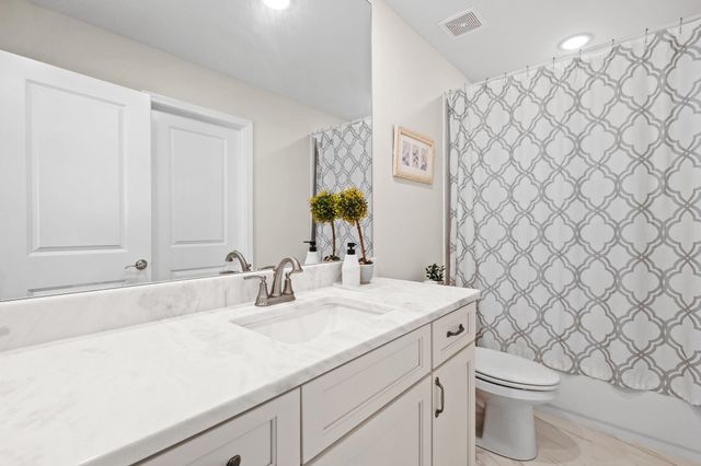 215 PIERPONT CT, Piperton, TN 38017