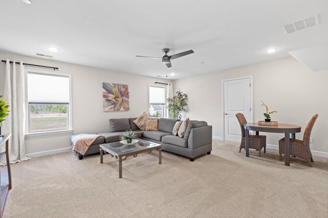 215 PIERPONT CT, Piperton, TN 38017