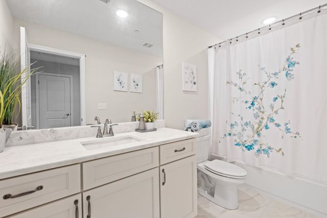 215 PIERPONT CT, Piperton, TN 38017