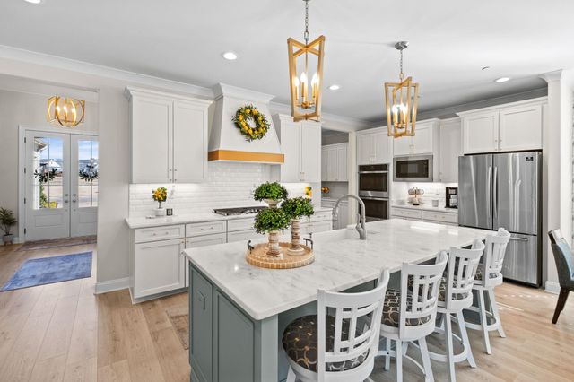 215 PIERPONT CT, Piperton, TN 38017