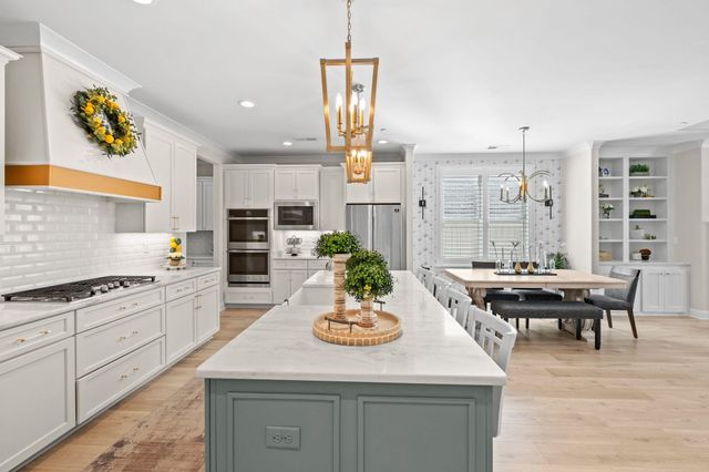 215 PIERPONT CT, Piperton, TN 38017