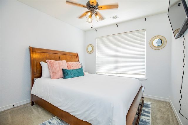 11 Valley View Circle, Bentonville, AR 72712