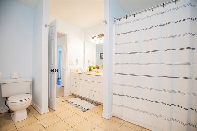 11 Valley View Circle, Bentonville, AR 72712