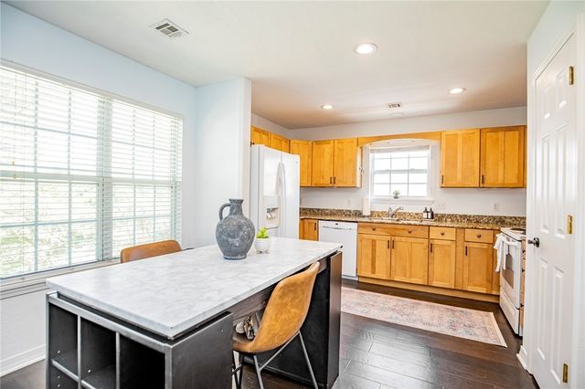 11 Valley View Circle, Bentonville, AR 72712