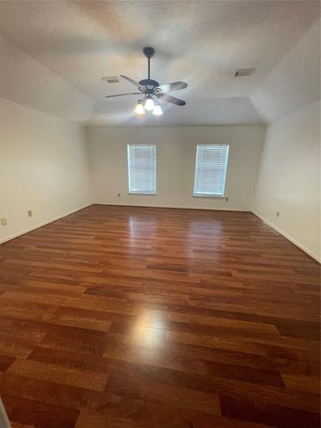 7818 Clover Knoll Court, Houston, TX 77095