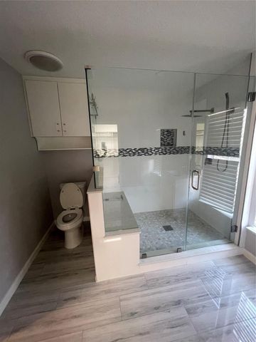 7818 Clover Knoll Court, Houston, TX 77095