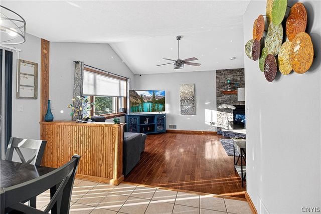 309 Bobs Brae, Whitestown, NY 13492