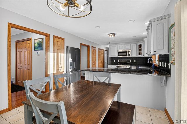 309 Bobs Brae, Whitestown, NY 13492