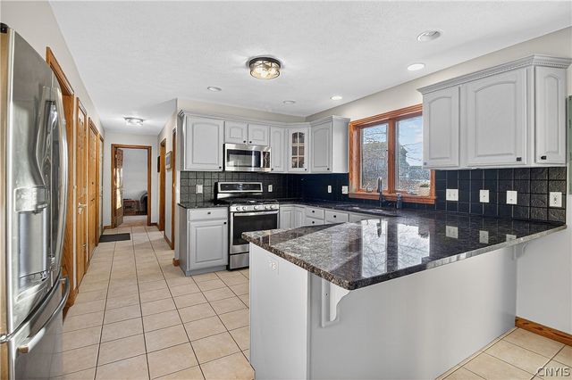 309 Bobs Brae, Whitestown, NY 13492