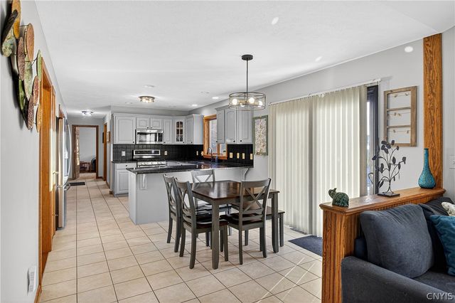 309 Bobs Brae, Whitestown, NY 13492