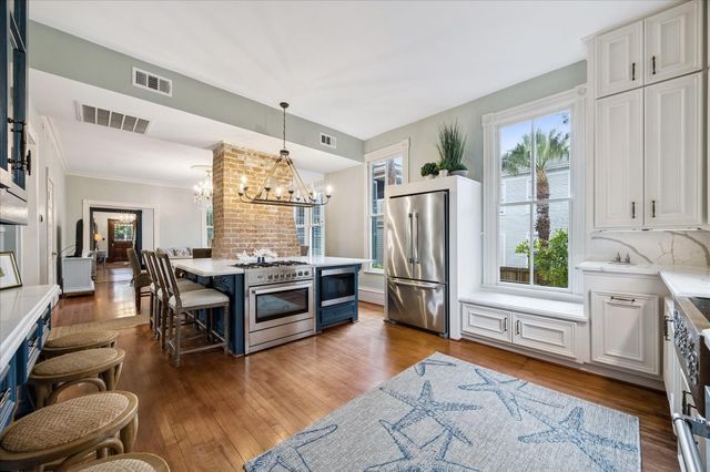 1512 Ball, Galveston, TX 77550