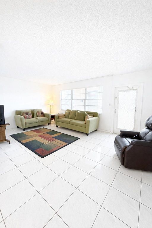 2030 Wolverton B E, Boca Raton, FL 33434