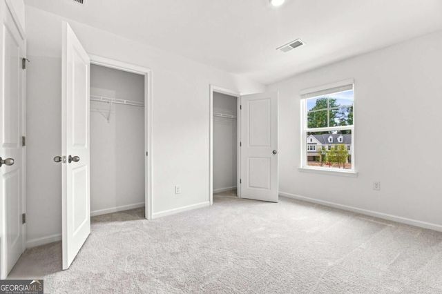 877 Rainwater Trace, Lawrenceville, GA 30044