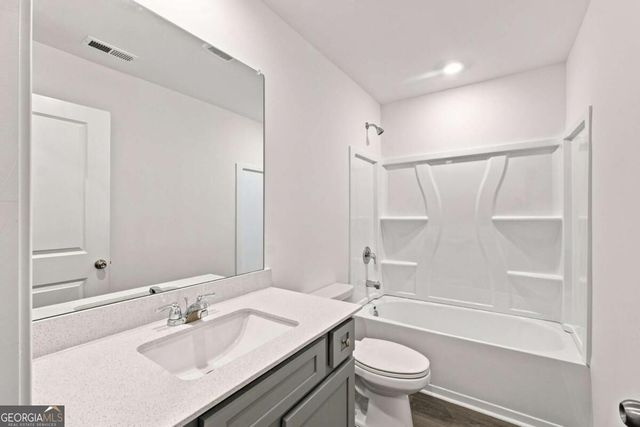 877 Rainwater Trace, Lawrenceville, GA 30044