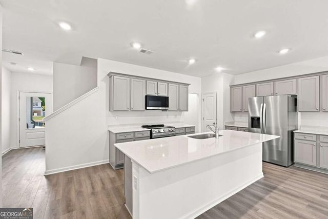 877 Rainwater Trace, Lawrenceville, GA 30044