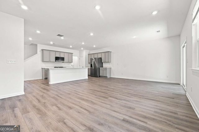 877 Rainwater Trace, Lawrenceville, GA 30044