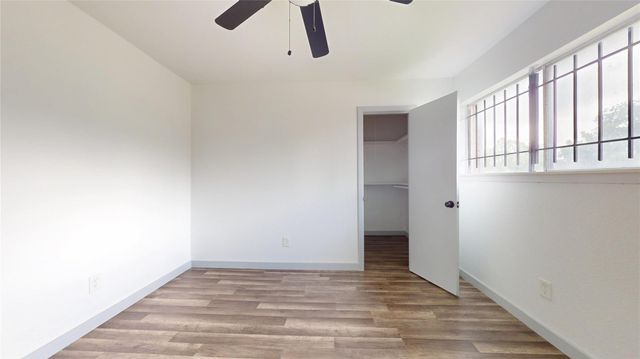 4214 Knotty Oaks Trail, Houston, TX 77045