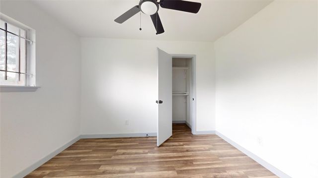 4214 Knotty Oaks Trail, Houston, TX 77045