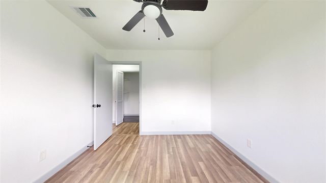 4214 Knotty Oaks Trail, Houston, TX 77045