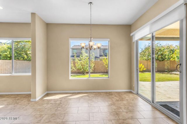 2827 E MUIRFIELD Street, Gilbert, AZ 85298
