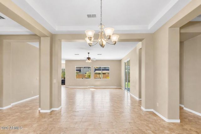 2827 E MUIRFIELD Street, Gilbert, AZ 85298
