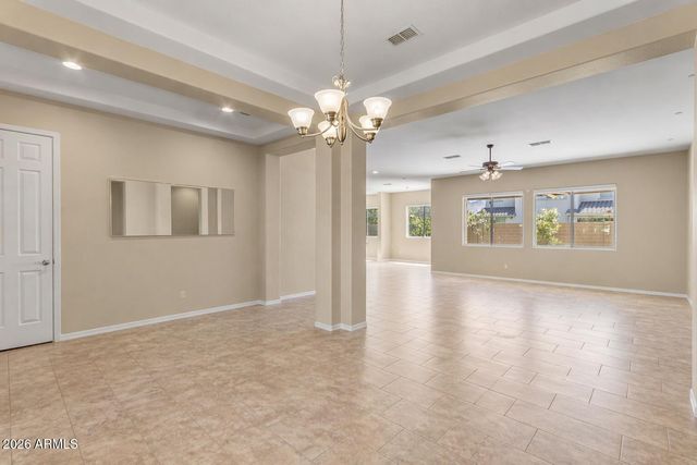 2827 E MUIRFIELD Street, Gilbert, AZ 85298