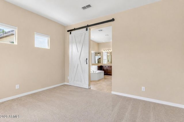 2827 E MUIRFIELD Street, Gilbert, AZ 85298